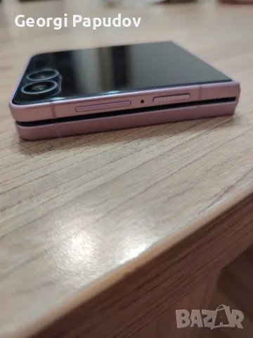 Samsung Z Flip 8 512GB, снимка 11 - Samsung - 55905538