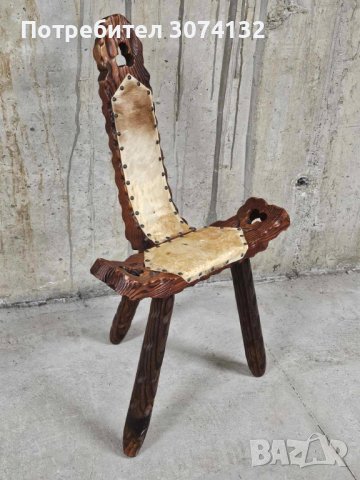 Ръчно изработено трикрако столче с фрезовани елементи, снимка 4 - Столове - 44392228