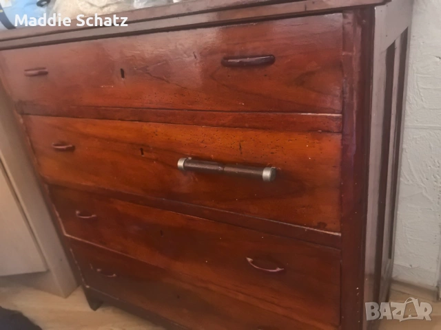 Старинен скрин, снимка 8 - Антикварни и старинни предмети - 54030601