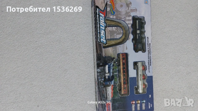 Влак с локомотив и вагони цистерна електрически, снимка 4 - Влакчета, самолети, хеликоптери - 53056676