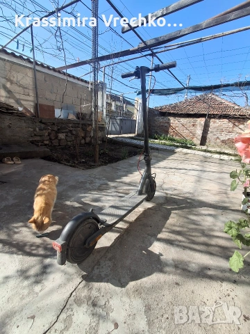 Електрическа тротинетка Xiaomi Mi Electric Scooter 3 – Отлично състояние, готова за каране, снимка 6 - Велосипеди - 54006071