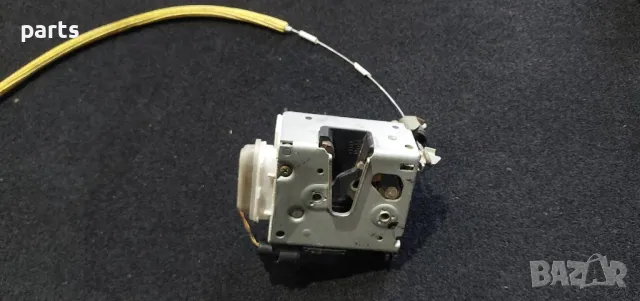 Предна Лява Брава - Ключалка Ауди А3 8L N:09 (2)
- 8L0173CZ, снимка 4 - Части - 50370211