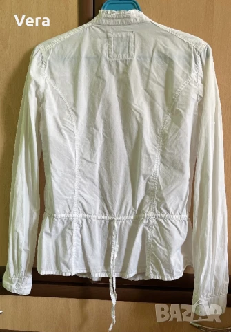 Дамска риза Esprit, снимка 2 - Ризи - 51219792