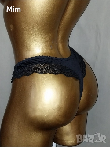 Triumph S/M Черна еластична полупрашка с дантела , снимка 4 - Бельо - 52371411