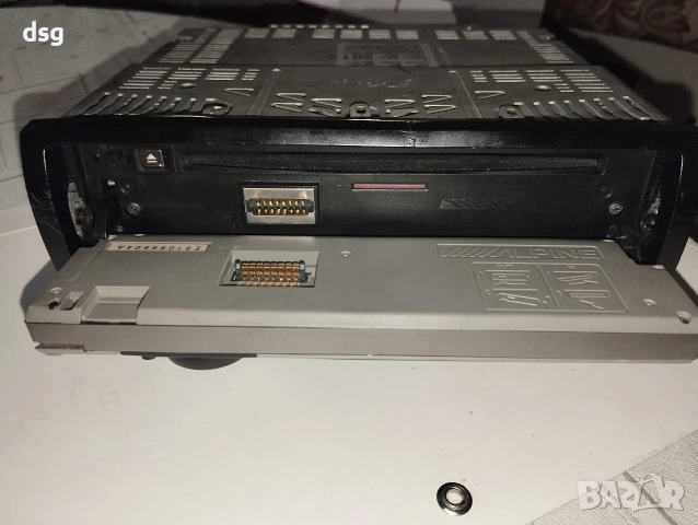 Alpine cde 9882ri, снимка 3 - Аксесоари и консумативи - 53958829