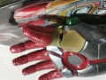 Avengers Marvel Legends Series Iron Man Nano Gauntlet Артикулиран електронен юмрук със светлини, снимка 12