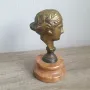 Стара бронзова пластика на жена върху мрамор, снимка 4