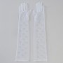 Прозрачни дълги бели булчински ръкавици с перли - код 8624
