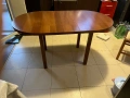 Продавам дървена сгъваема маса за хранене., снимка 1