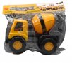 Жълт камион бетоновоз, снимка 1 - Коли, камиони, мотори, писти - 34905846
