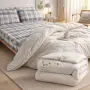 Капитониран чаршаф от нетъкана материя 1,80 x 2,00 м + 2 калъфки + Подарък юрган с овча вълна , снимка 1