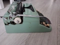 Чехословашка пишеща машина CONSUL 1958 г., снимка 5