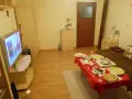 обзавеждане за всекидневна гардероб,етажерка,тв маса,4 отделни секции и маса, снимка 3