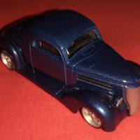 Bburago Ford Coupe 1936 1/64 blue metallic, снимка 6 - Колекции - 37774279