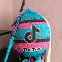 Пинята Tik tok , снимка 1 - Други - 29901648