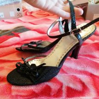 Черни сандали на нисък ток, снимка 1 - Дамски обувки на ток - 35439082