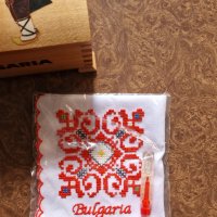 Кутия с българска шевица, снимка 2 - Подаръци за жени - 38721064
