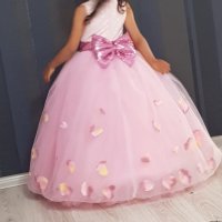 Децка Рокля тип принцеса  За 5 годишно момиче  :), снимка 4 - Детски рокли и поли - 42262315