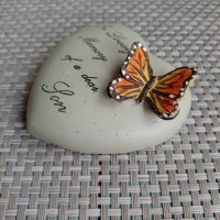 порцеланов сувенир сърце и пеперуда. От Англия, снимка 2 - Декорация за дома - 40503110