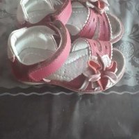 Сандали за момиче , снимка 2 - Детски сандали и чехли - 31467639