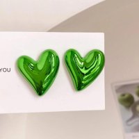 Супер Сладки Обеци Металически Огледални Сърчица в Зелен Приказно Красив Цвят КОД е311, снимка 1 - Обеци - 42030869