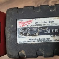 акумулаторен перфоратор milwaukee 28v, снимка 4 - Бормашини - 44241225