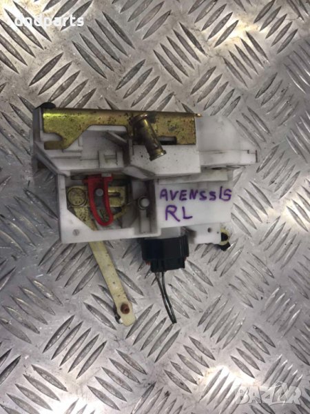 Задна лява брава Toyota Avensis,2001г., снимка 1