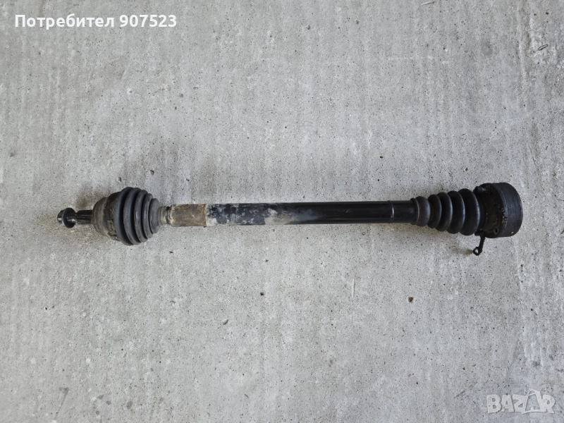 Дясна полуоска с карета за Фолксваген Голф 4 , снимка 1