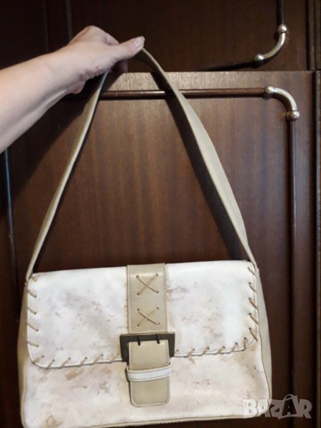 Дамска чанта бежова средна дръжка, снимка 1