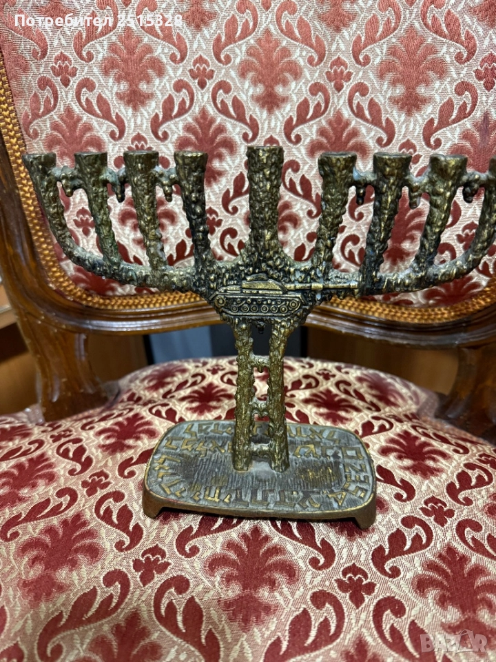 стар бронзов еврейски свещник ханукия, снимка 1