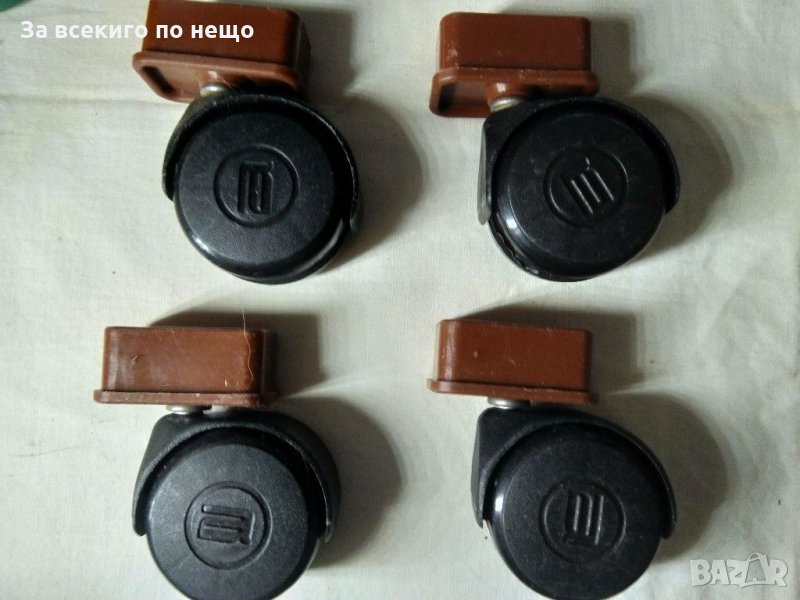 Комплект от 4 пластмасови колела , снимка 1