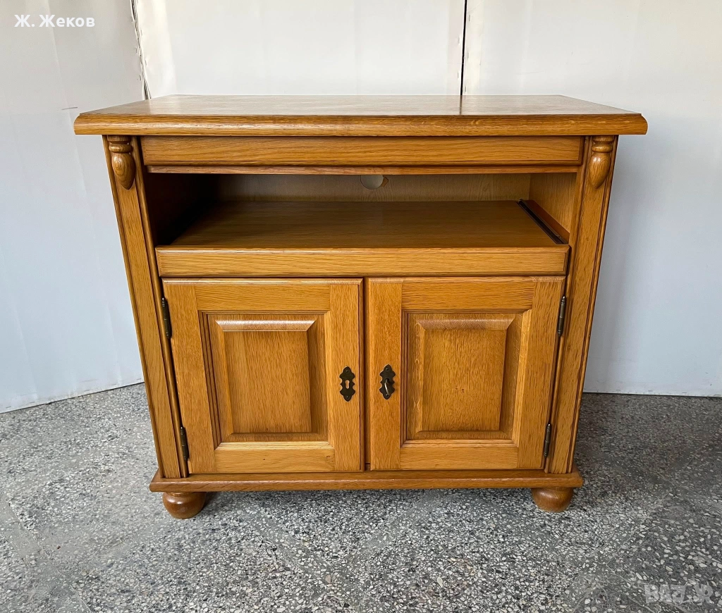 Масивен Тв шкаф, снимка 1