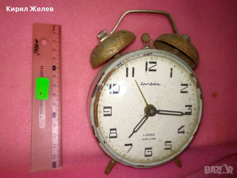 JANTAR MADE in USSR Стар РУСКИ БУДИЛНИК МЕХАНИЧЕН НАСТОЛЕН ЧАСОВНИК ЯНТАР СССР 43673, снимка 1