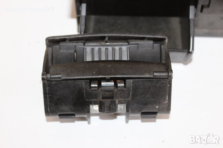 Пепелник заден Опел Вектра А 1.4i 1991 Opel Vectra A, снимка 1