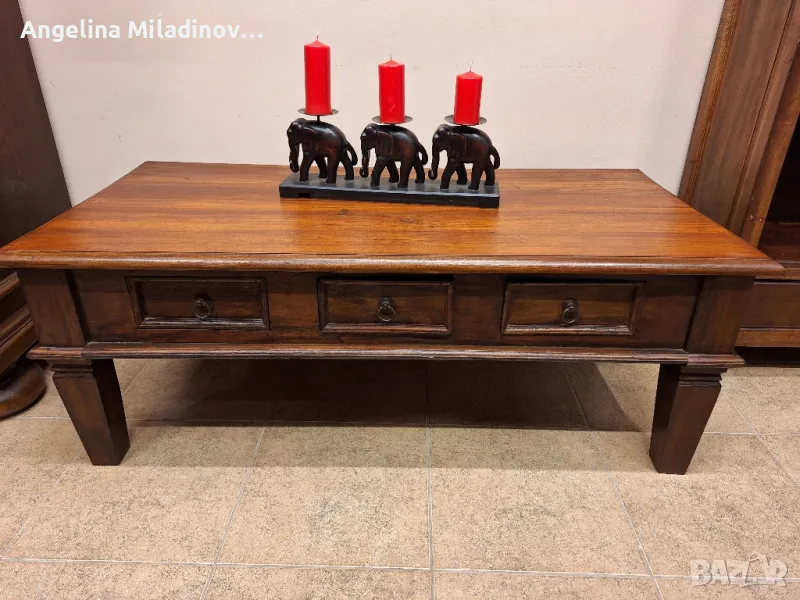 Винтидж маса за всекидневна орех масив , снимка 1