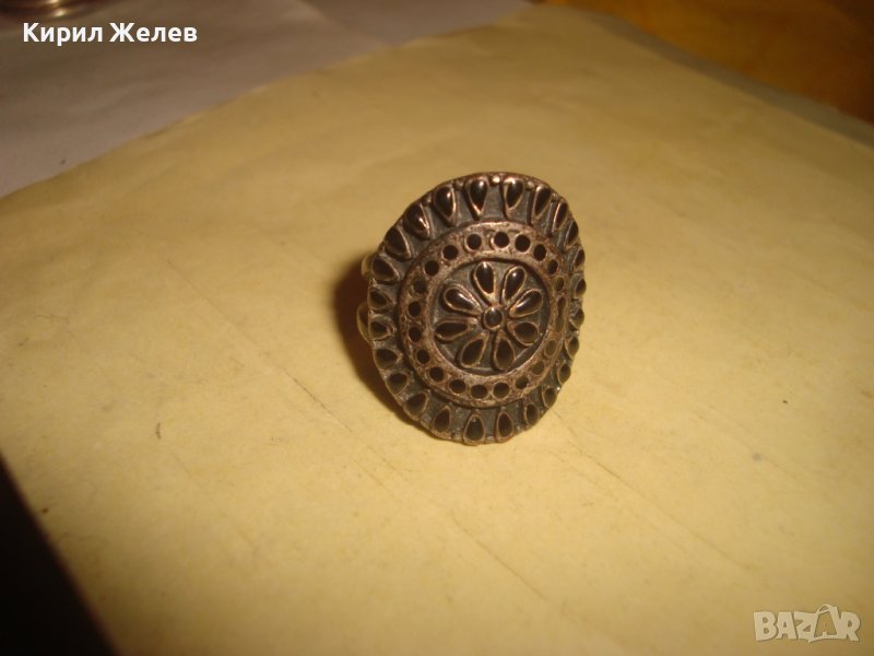 СРЕБРИСТ МЕСИНГОВ ЕМАЙЛИРАН ЕТНОГРАФСКИ СТИЛ КРАСИВ ПРЪСТЕН 21070, снимка 1