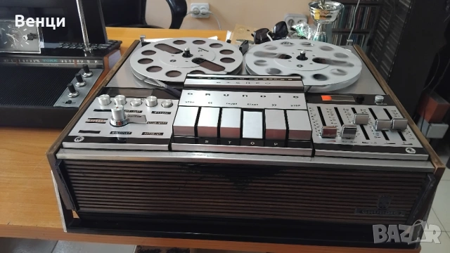 Grundig TK 248 с вграден усилвател и говорители, снимка 3 - Декове - 54203111