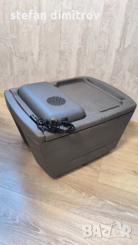 Хладилна чанта Elecrolux предназначена за миниванове Ford , Seat , Vw , снимка 7 - Хладилни чанти - 51950966