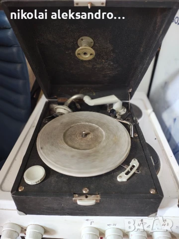 ретро грамофон.