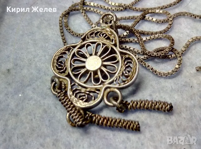 СТАРИНЕН ФИЛИГРАНЕН СРЕБЪРЕН МЕДАЛЬОН с ФИНА СРЕБЪРНА ВЕРИЖКА СРЕБРО 925 с НУЖДА от ЗАКОПЧАЛКА 26418, снимка 3 - Антикварни и старинни предмети - 49981839