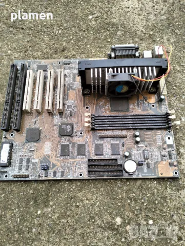 Стара дънна платка с процесор, снимка 1