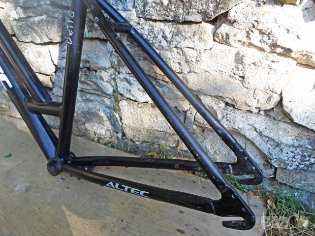 Дамска алуминиева рамка 28 цола, снимка 5 - Части за велосипеди - 34114174