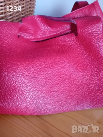 Червена италианска чанта от естествена кожа, снимка 2 - Чанти - 52985568