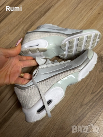 Оригинални кожени маратонки Nike W Air Max Jewell! 38 н, снимка 6 - Маратонки - 52306381