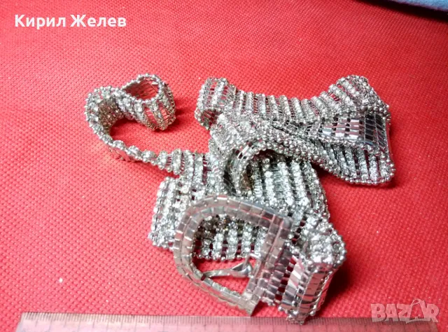ПРЕКРАСЕН АЖУРЕН ДАМСКИ ПОСРЕБРЕН МЕТАЛЕН КОЛАН с БЛЕСТЯЩИ ФАСЕТИРАНИ КРИСТАЛИ 32867, снимка 12 - Колани - 47298506