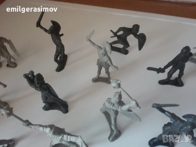 Пластмасови войници - 3 лота., снимка 11 - Фигурки - 54016959
