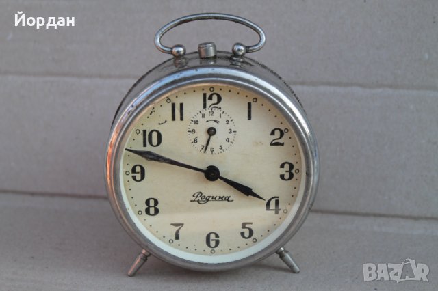 Български будилник ''Родина'' 1960 година, снимка 6 - Антикварни и старинни предмети - 38334104
