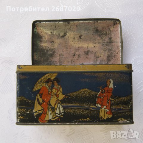 Стара метална кутия с лебеди и японци, снимка 8 - Други - 31812616