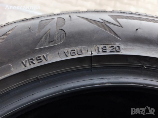 Зимни гуми Bridgestone, снимка 3 - Гуми и джанти - 52480396
