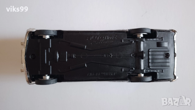 ГАЗ-13 "Чайка" Госбезопасность СССР Autotime 1:43, снимка 8 - Колекции - 52837468